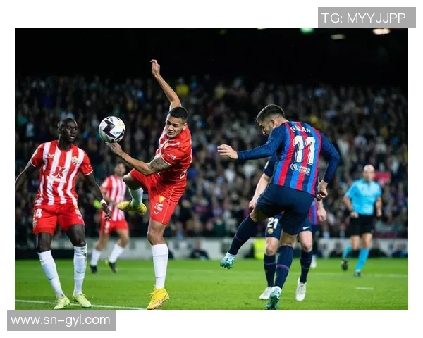 揭秘哪位足球明星因脚肥而成为球场传奇的背后故事与精彩瞬间 揭秘哪位足球明星因脚肥而成为球场传奇的背后故事与精彩瞬间