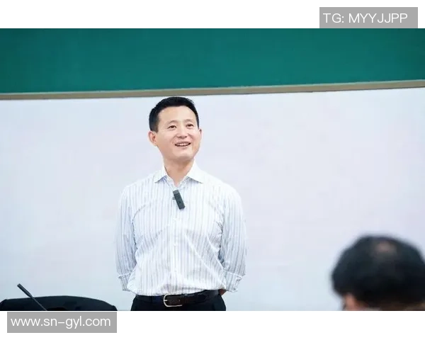 武汉极限运动队中路突破战术解析与实践探讨